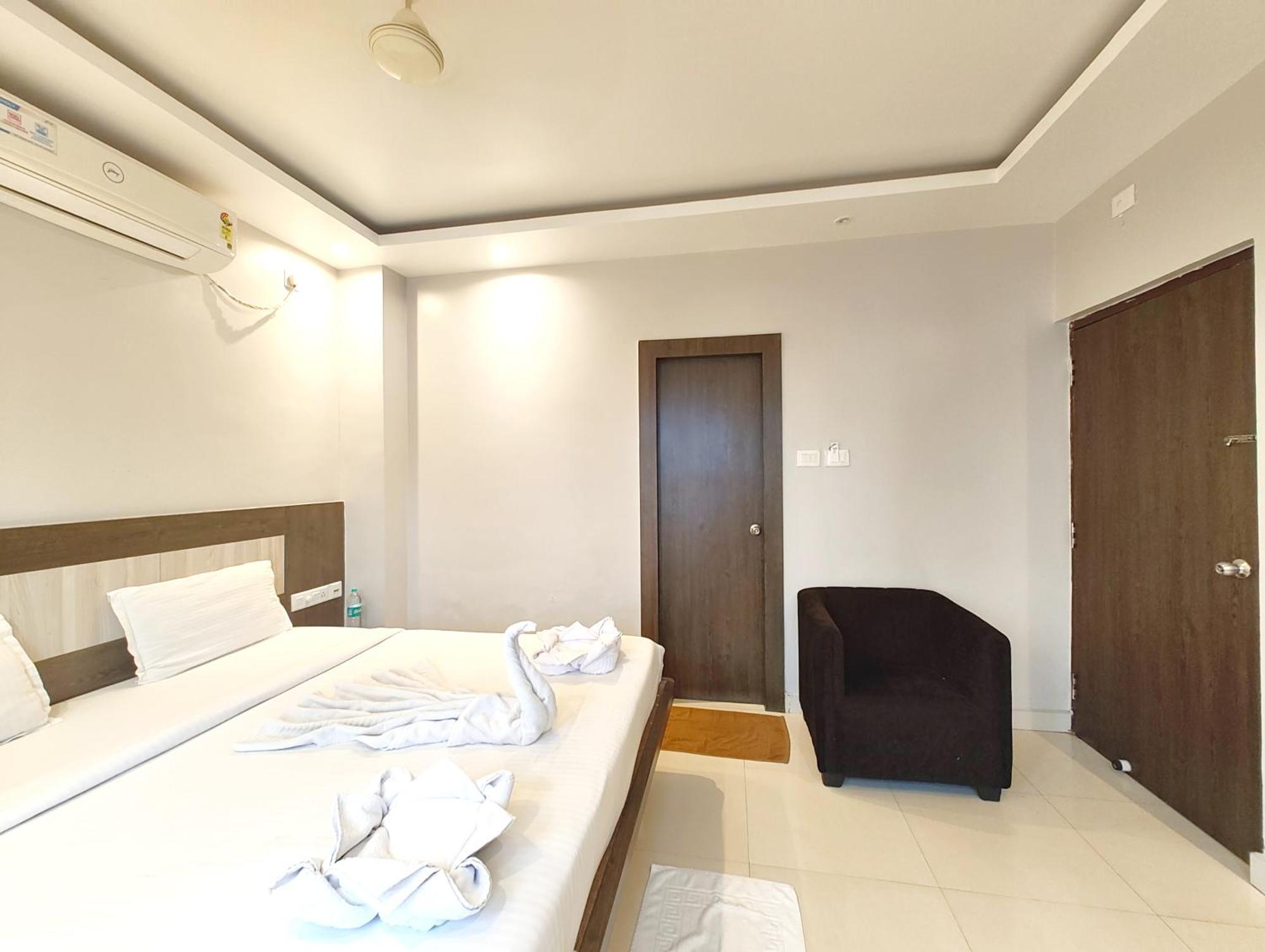 Goroomgo Hotel Home Town Puri Near Golden Beach And Temple গোরুমগো হোটেল হোম টাউন পুরী গোল্ডেন বিচ এবং মন্দিরের কাছে गोल्डन बीच के पास होटल होम टाउन - Fully-Air-Conditioned-With-Lift-Wifi-Home Style-Food Menu-And Parking Facilities - Book Now Экстерьер фото